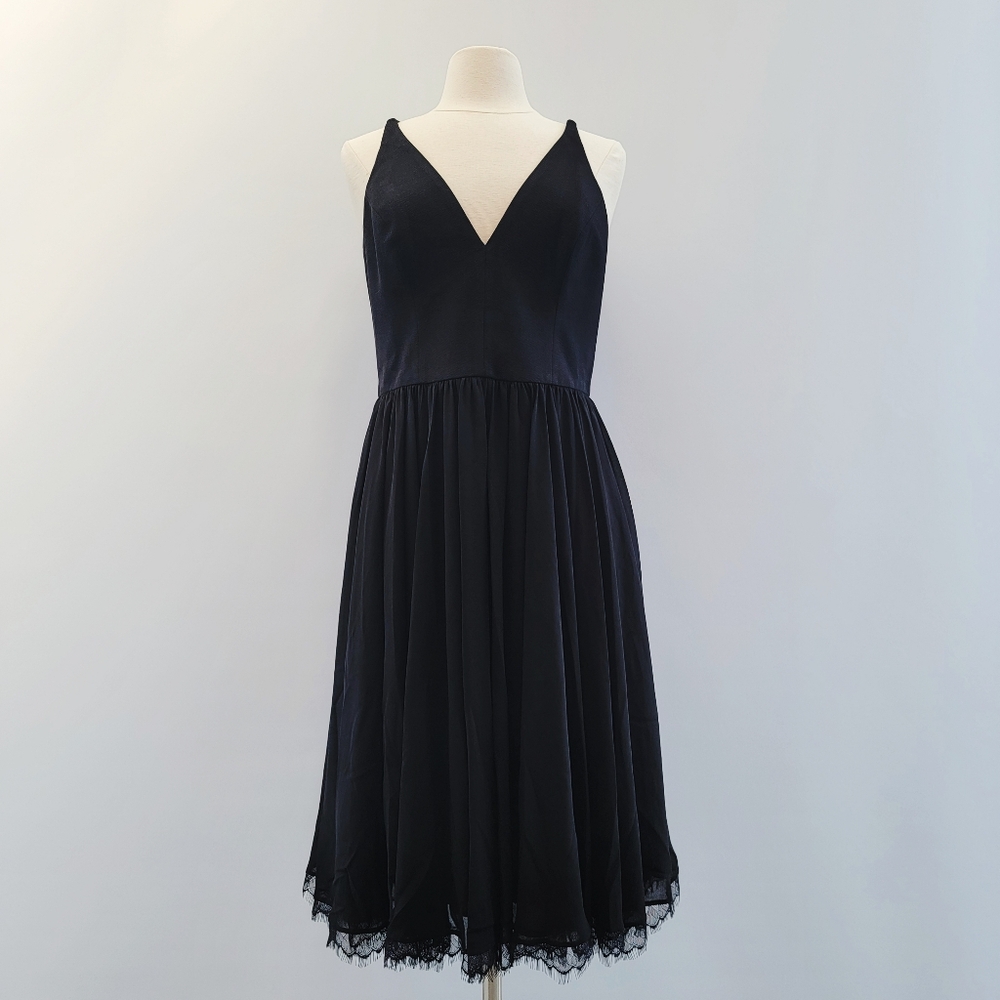 Dress the Population Alicia Black Dress Size Large Full Skirt Pleated Minimalist - Picture 15 of 15